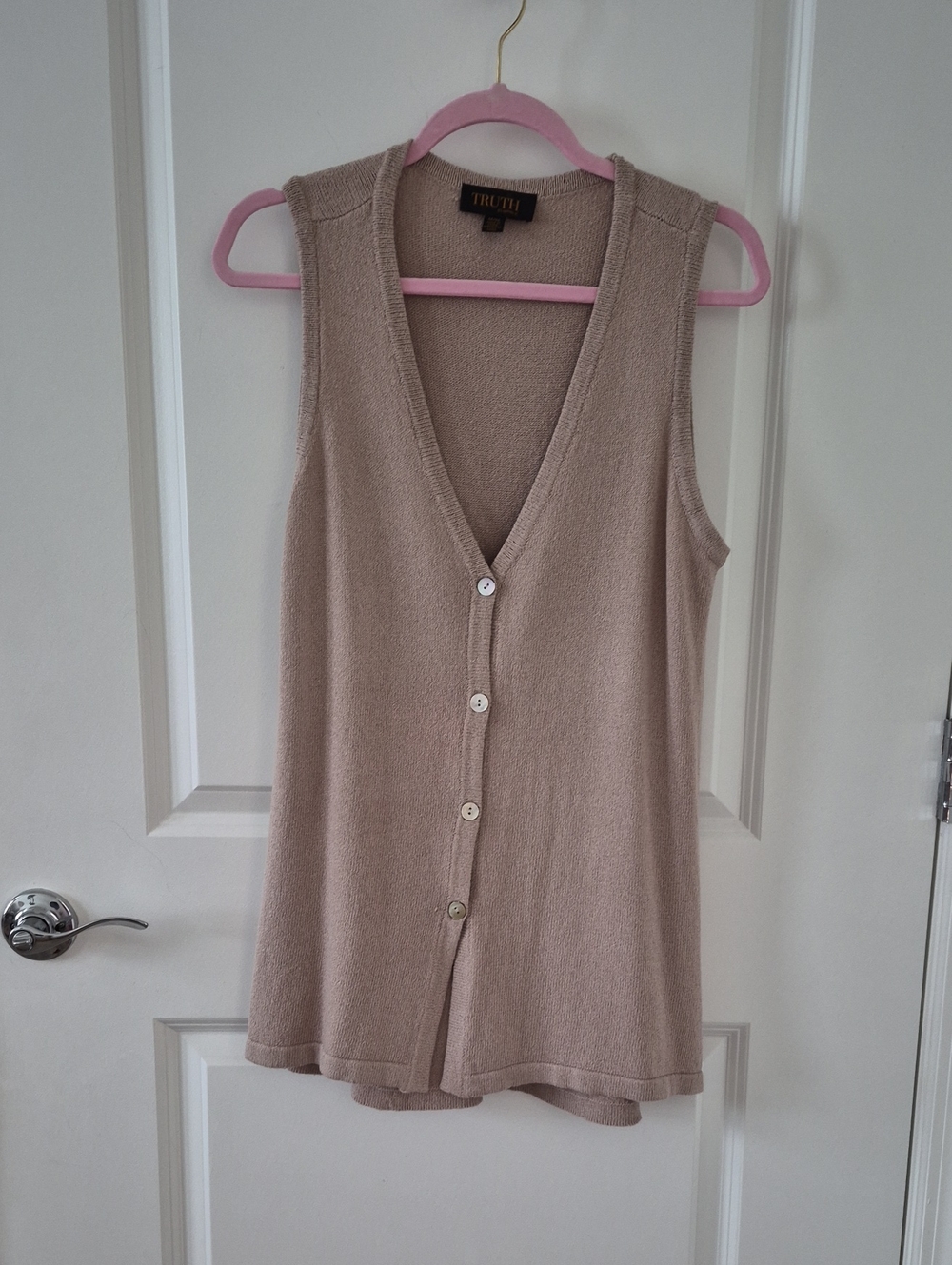 EUC Lightweight Sweater Vest With Mother-of-Pearl Buttons